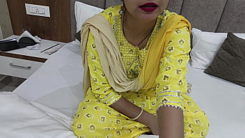 Slutty stepmom sucks my cock, I put my tongue in her pussy and I fuck her real hard! In hindi audio