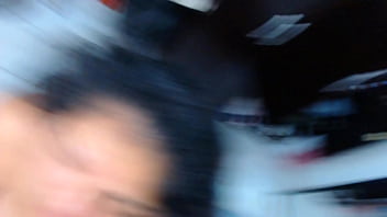 Mi padrastro me follo como una puta, me hizo garganta profundo y se corri&oacute_ en mi boca