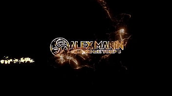 ella quiere tenis y yo quero cogerlas