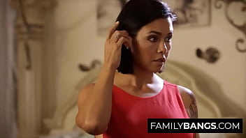 FamilyBangs.com ⭐ Stepmoms Know How to Heal Broken Hearts Stepdaughters, Dana Vespoli, Jenna Foxx