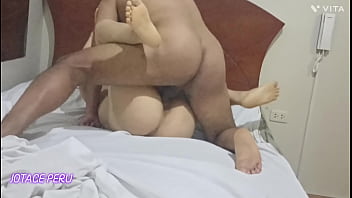 Que culo mas rico de esta madura culona le doy mi polla