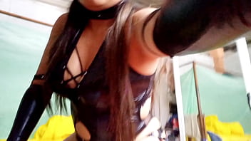 PORNO GRATIS EXCLUSIVO!! LAS ZORRAS TAMBIEN MERECEN TENER SEXO CON JOVENES NOVATOS. INVITE A FOLLAR A MI HIJASTRO CUANDO NO ESTABA MI MARIDO VIEJO