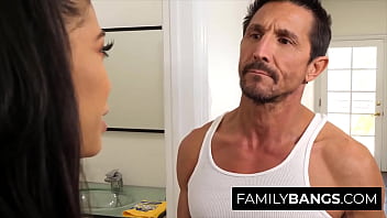 FamilyBangs.com ⭐ Gold Digger Housewife Dumps Millionarie Husband with the Strong Plumber, Gia Milana, Tommy Gunn