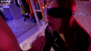 Перепутал Дверь в Общежитии и Попал к Сексуальной Студентке