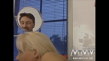 Perfect bodied blondie fucking in the mirror