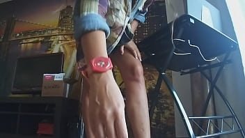 Enjoy NO PANTIES Prank for Delivery Guy