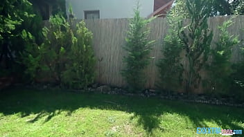 Bathtub Bubbles with Sara Bell and Raul Costa