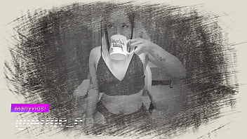 Asian slut remembers how to do a great deepthroat