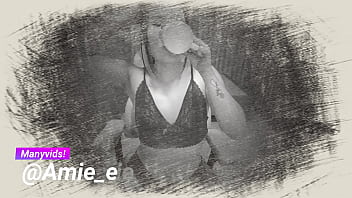 Asian slut remembers how to do a great deepthroat