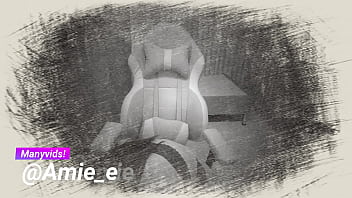 Asian slut remembers how to do a great deepthroat