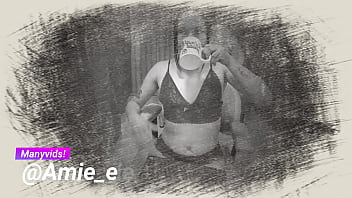 Asian slut remembers how to do a great deepthroat