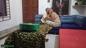Desi Hot Kamwali Bhabhi Sex! Fuck me Sir