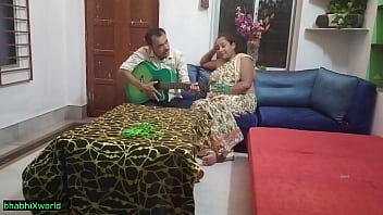 Desi Hot Kamwali Bhabhi Sex! Fuck me Sir