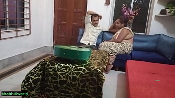 Desi Hot Kamwali Bhabhi Sex! Fuck me Sir