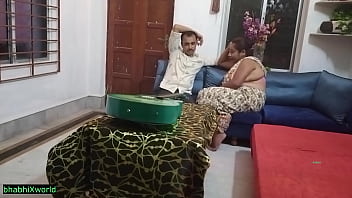 Desi Hot Kamwali Bhabhi Sex! Fuck me Sir