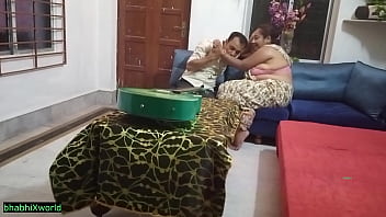 Desi Hot Kamwali Bhabhi Sex! Fuck me Sir