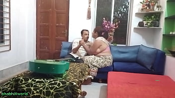 Desi Hot Kamwali Bhabhi Sex! Fuck me Sir