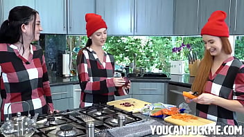 Thanksgiving Reconciliation Riley Jean , Serena Hill , Violet Spice , Donnie Rock