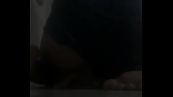 Repost#3 Fudendo meu cuzinho ap&oacute_s o banho.