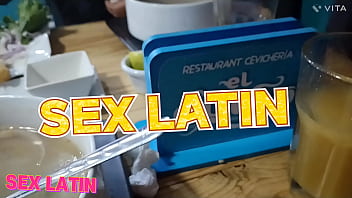 UN LATINO CULON ME FOLLA. MUY RICO