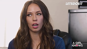 Gizelle Blanco &amp_ Madi Meadows Kinky Lesbian Scissoring - A GIRL KNOWS