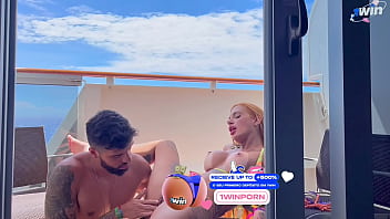 Fim de ano no Cruzeiro, fodemos a bordo na nossa varanda da cabine - Kevlyn Santos