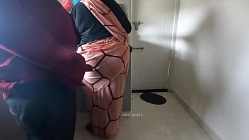 Dick flashing and jerking infront of Andhra maid Sridevi