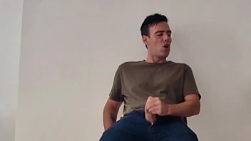 Me pone muy cachondo en el show en directo