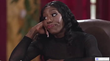 Lesbian moms want lesbo stepdaughters!