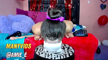 slut WHITE GIRL LOVES GETTING HER THROAT FUCKED