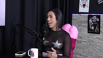 Come&ccedil_ou no liberal, sente prazer em ver pessoas transando e fez gang bang com treze homens - Karen Bessa (SHEER/RED)