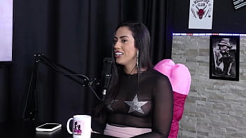 Come&ccedil_ou no liberal, sente prazer em ver pessoas transando e fez gang bang com treze homens - Karen Bessa (SHEER/RED)