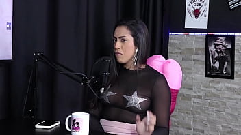 Começ_ou no liberal, sente prazer em ver pessoas transando e fez gang bang com treze homens - Karen Bessa (SHEER/RED)