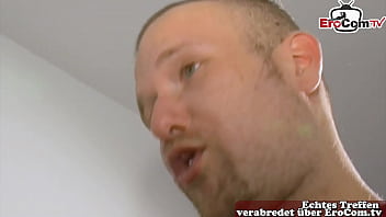 Echtes deutsches amateur Paar casting mit Teen von nebenan