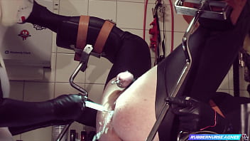 Rubbernurse Agnes - massive pegging and deep analfisting up to the upper arm