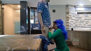 Luna Azul Hotwife nueva adquisision dando regalo a su marido, porfavor follate a mi mujer 1