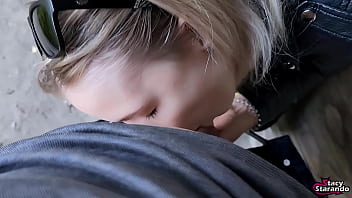 I gave the guy a cool blowjob in nature in a public place. He was very pleased! - POV HOMEMADE OUTDOOR