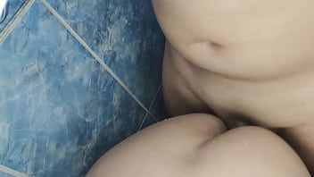 Me Aprovecho de Mi Cu&ntilde_ada Que Es Muy Despiestada y La Follo Antes Que Llegue Mi Hermano