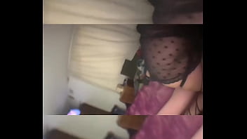 Sammy probando la salsa de la casa