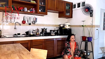 Housewife in pantyhose in the kitchen. Naked maid gets an orgasm while cooking. c4