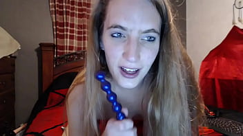 Pale Roxxxanne69 anal beads