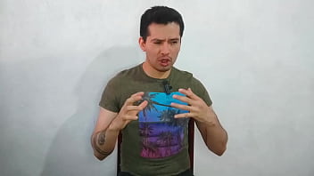 Hombre Oficinista es penetrado a pelo por el chacal casado dotado de 23cm de la tiendita de la esquina! Relato sexual