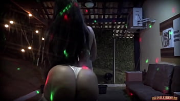 la Puta Ana Julia baila en el Table