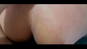 ES CARNAVAL Y ME FOLLO A MI MADRASTRA CULONA LE PENETRO EL CO&Ntilde_O Y CULO, SEXO REAL CASERO AMATEUR DE MADRASTRA E HIJASTRO.