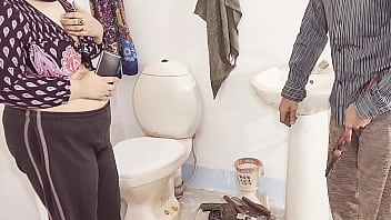 The indian plumber seduced by dirty talking the Bbw mistress and rough anal fucked her big ass with his big cock in mare style