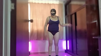 Esposa Puta Seduce A Los Amigos De Su Marido Con Videos Ejercit&aacute_ndose Desnuda Le Encanta La Verga De Extra&ntilde_os