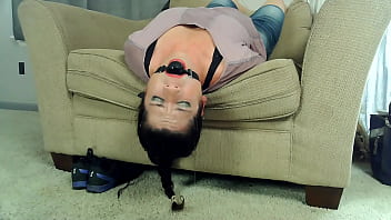 Stepmom&#039_s &quot_Deepthroat Ballgag&quot_ Challenge
