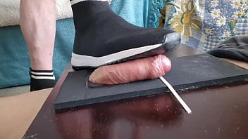 Training Shoe Cock Trample 100kg Guy