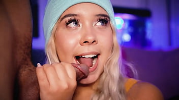 College girl makes a living sucking her boyfriend&#039_s cock online