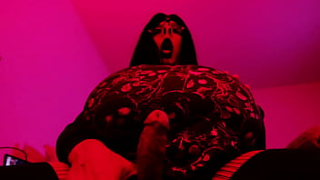 Voluptuous Shemale Bimbo Karola TS